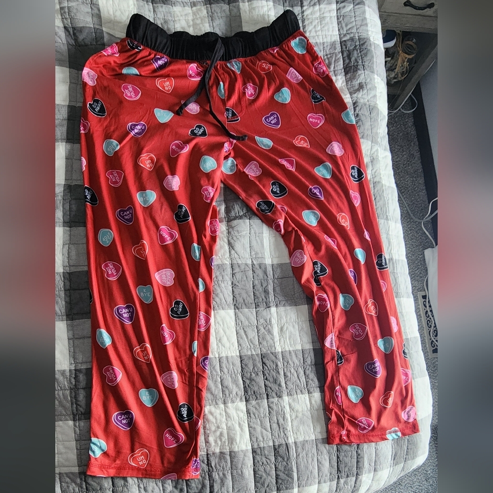 Heart Print Women's Pajama Pants